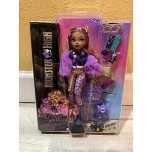 New Monster High Clawdeen Wolf G3 Doll with Pet Dog Crescent & Accessories